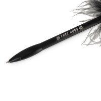 Legami Kugelschreiber Writing is Magic Spider, Ansicht diagonal von oben, zeigt schwarze Spinne auf rotem Stiftkörper